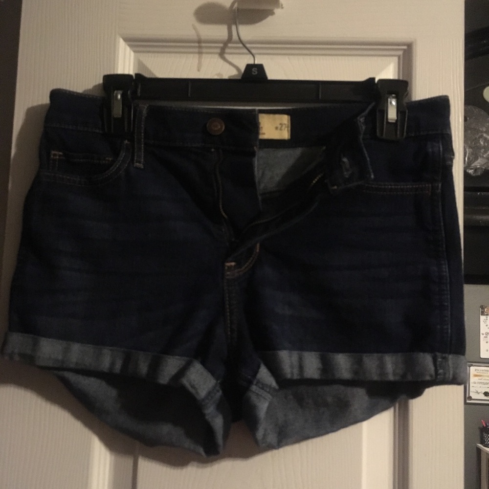 Hollister jean shorts!